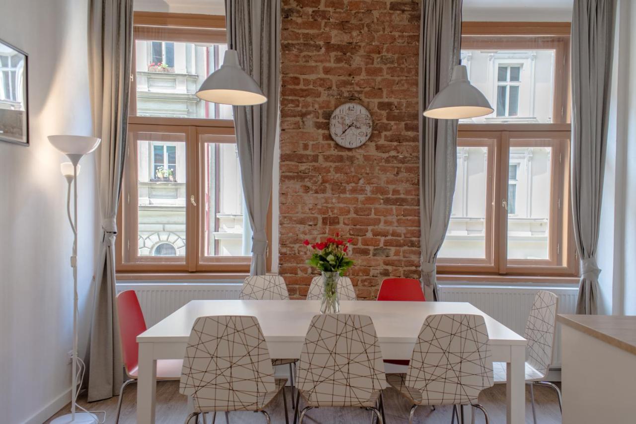 Apartmán Florenc With 3-bathrooms & Bedrooms